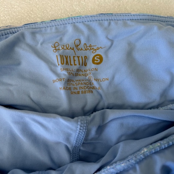 ❌SOLD❌Lilly Pulitzer Luxletic skort - size small - Picture 2 of 2